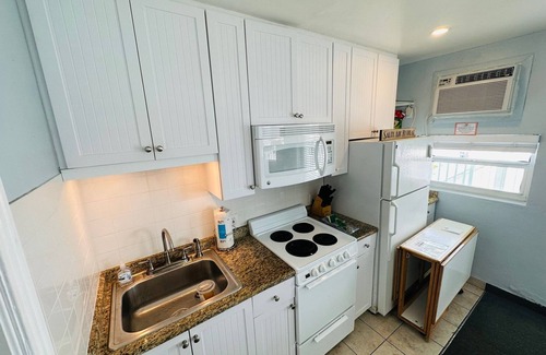 North Redington Beach Condominio | Redington Directly on the Beach Sea Rocket WiFi Parking 26