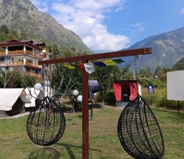 Kasol Complejo | Redleaf resort and cafe
