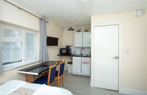 London Borough of Bromley Apartamento | *REDUCED* Compact Studio 20 minutes to London via fast train
