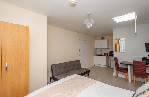 London Borough of Bromley Apartamento | REDUCED RATE - Studio 2 - 25 mins to London Bridge