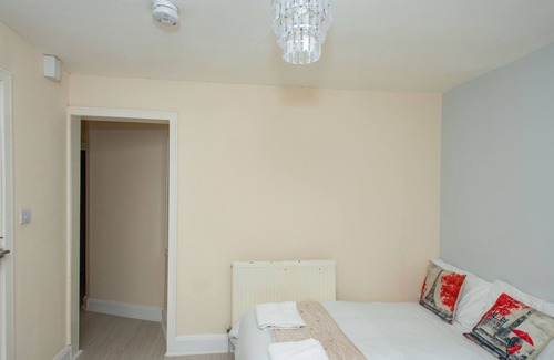 London Borough of Bromley Apartamento | Compact Studio 20 minutes to London via fast train