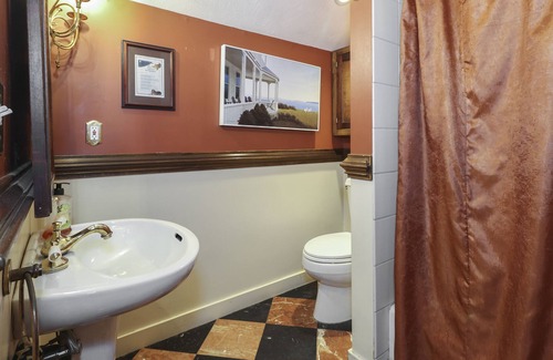 Sagamore Beach Casa | REDUCED RATES!! WATERFRONT PET FRIENDLY AC BOOK NOW