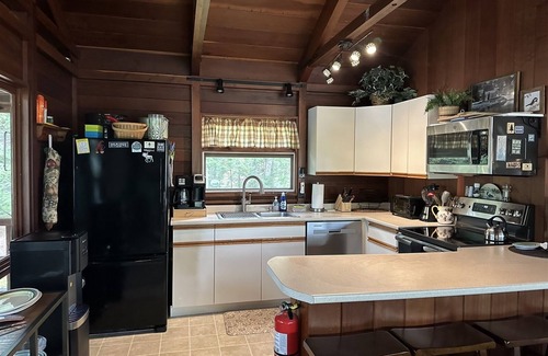 Camden Cabina | REDWOOD CABIN - Town of Camden - Megunticook Lake