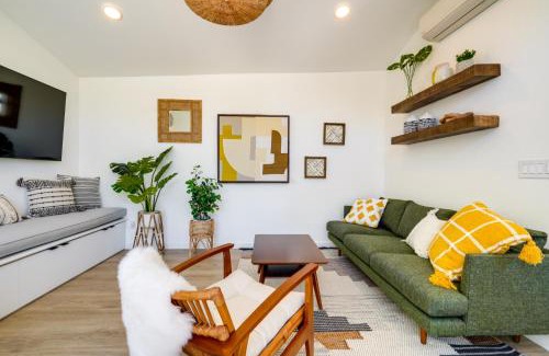 Roosevelt Casa | Redwood City Escape with Big-Screen TV!