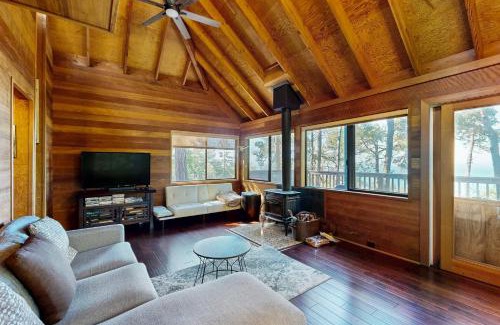 Sea Ranch Casa | Redwood Grove