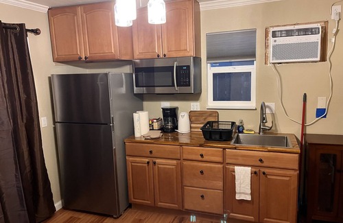 Livermore Cabaña | Redwood One Bedroom & Gazebo Garden