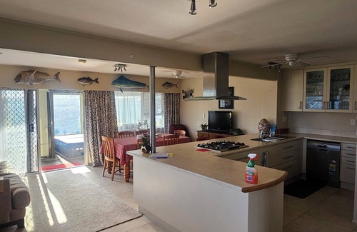 Rotorua Casa | Redwood Spa Hayven, MBT, Spa, Pets Welcome