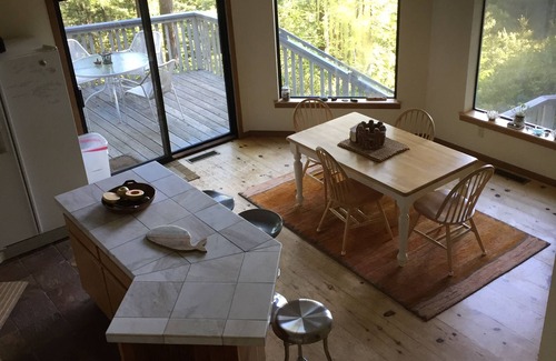 Timber Cove Casa | Inicio Encanto en las secoyas con vistas al Océano