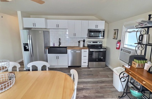 Goshen Casa | Reed's Beach - Bay Front Duplex - Both Units - Perfect for Multiple Families