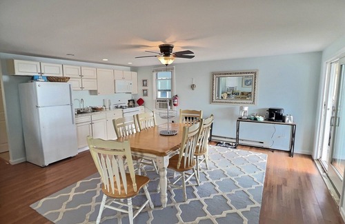 Goshen Casa | Reed's Beach - Stunning waterfront Sunsets - Bay Front Home Steps to beach