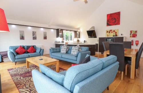 Horning Casa | Reedlings