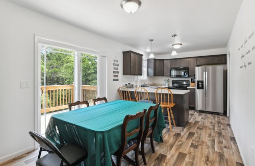 Kimberling City Casa | Reeds Spring Home: 4 Mi to Table Rock Lake!