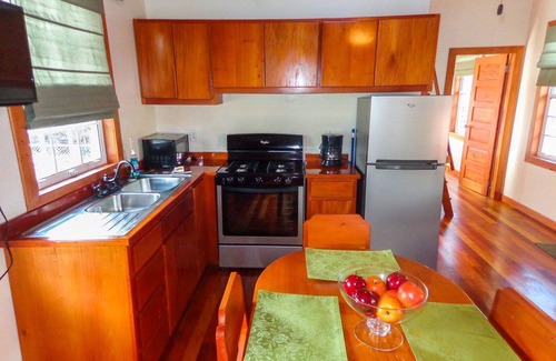 Cayo Corker Cabaña | Reef Cottage con piscina