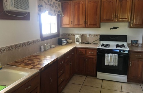 Isla de Utila Casa | Reef Point Beach House - Ocean Front - 4 Bedroom House
