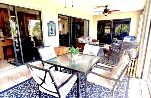 Summerland Key Casa | REEL ESCAPE - 4 Bedroom / 2 Bathroom w/ Pool, Boat Dock & Sleeps 8!