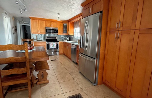 Tavernier Casa | Reel Oasisn3 bedroom 2 bathroom water front house in Tavernier, Fl