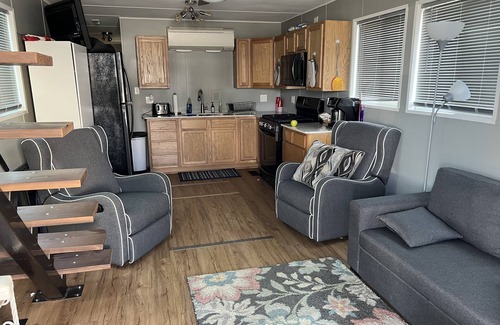 Venice Casa | Reel Therapy 3 bedroom houseboat