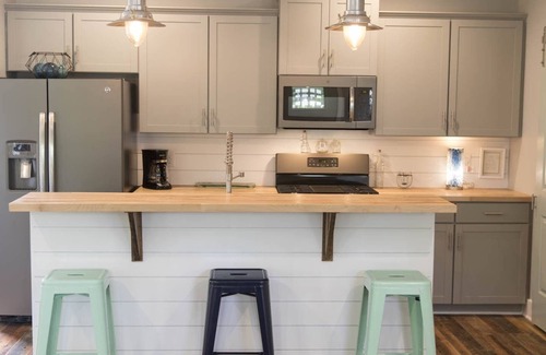 Minnesott Beach Cabaña | Reelin In The Years is the Perfect blend of rustic charm and modern amenities!