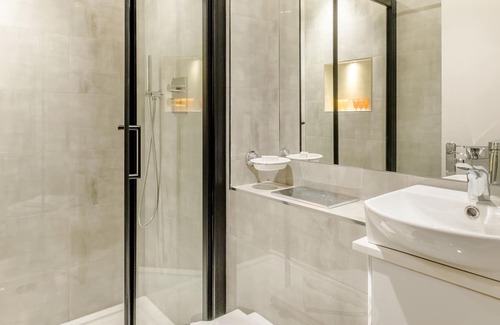 Bayswater Hotel | Reem Hotel