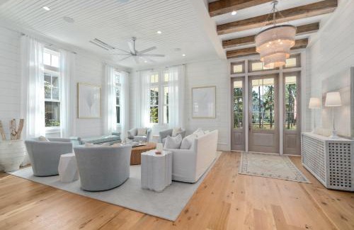 Watercolor Casa | 'Rees on Wiregrass' - Private Pool, Golf Cart, Carriage House - Lake District, WaterColor, FL home