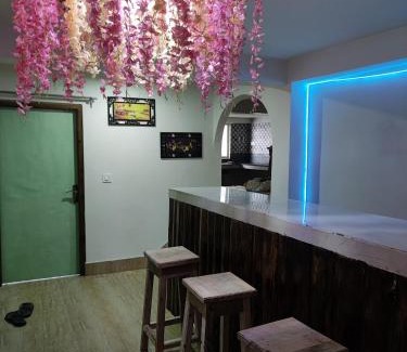 Ghoom Casa | Reesing loudge & restaurant