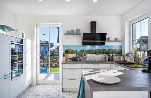 Dranske Casa | Reetdachhaus Ankerplatz
