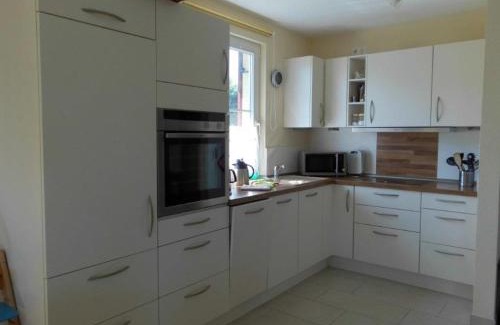 Ummanz Casa | Reetdachhaus Sonnenschein