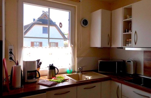 Ummanz Casa | Reetdachhaus Sonnenschein