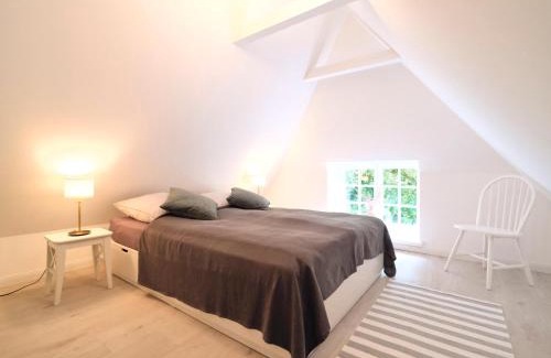 Steinbergkirche Casa | Reetdachkate Fuchsgraben