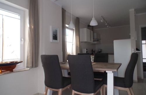 Juliusruh Casa | Reetkoje - casa de paja con chimenea, sauna, WiFi - entre Bodden y el mar Báltico