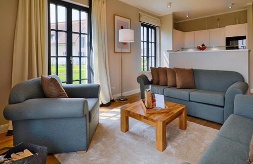 Dranske Casa | Reetland am Meer - Luxus Reetdachvilla mit 3 Schlafzimmern, Sauna und Kamin F22