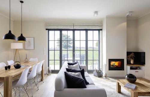 Kreptitz Casa | Reetland am Meer - Luxus Reetdachvilla mit 3 Schlafzimmern, Sauna und Kamin E07