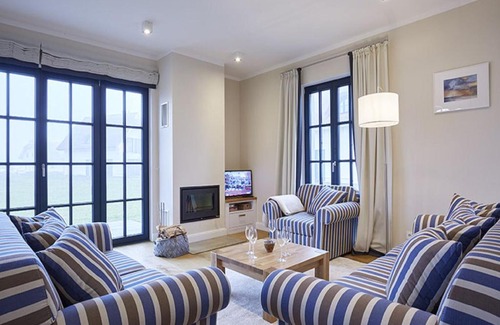 Dranske Casa | Reetland am Meer - Luxus Reetdachvilla mit 3 Schlafzimmern, Sauna und Kamin F15