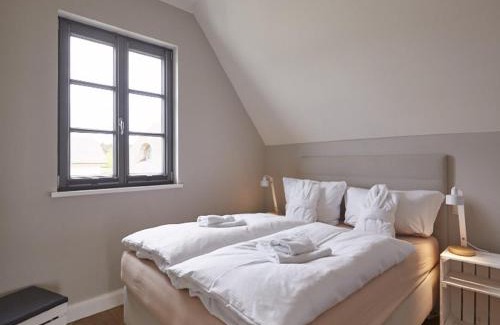 Kreptitz Casa | Reetland am Meer - Premium Reetdachvilla mit 3 Schlafzimmern, Sauna und Kamin E24