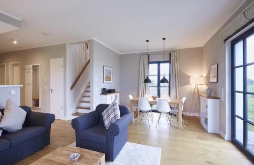 Kreptitz Casa | Reetland am Meer - Premium Reetdachvilla mit 3 Schlafzimmern, Sauna und Kamin F10