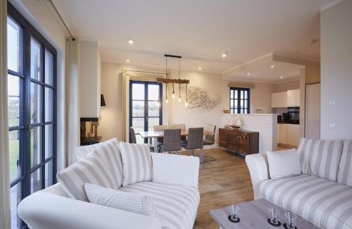 Kreptitz Casa | Reetland am Meer - Premium Reetdachvilla mit 3 Schlafzimmern, Sauna und Kamin F04