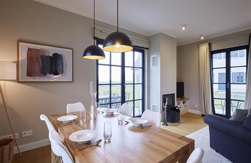 Dranske Casa | Reetland am Meer - Premium Reetdachvilla mit 3 Schlafzimmern, Sauna und Kamin F14