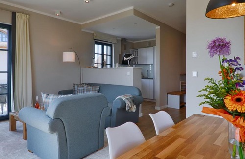 Dranske Casa | Reetland am Meer - Premium Reetdachvilla mit 3 Schlafzimmern, Sauna und Kamin F23