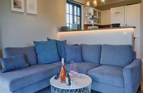 Dranske Casa | Reetland am Meer - Premium Reetdachvilla mit 3 Schlafzimmern, Sauna und Kamin F27