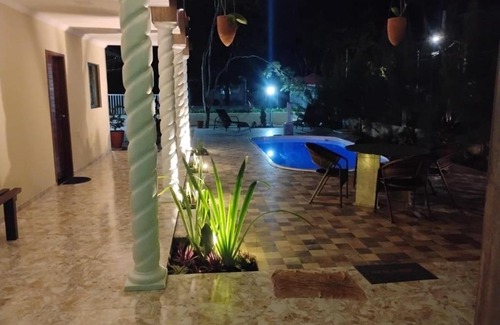 Guabiraba Apartamento | Refúgio Completo com Piscina em Aldeia dos Cãmaras