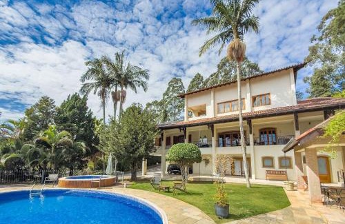 Carapicuiba Casa | Refúgio de Alto Padrão na Granja Viana