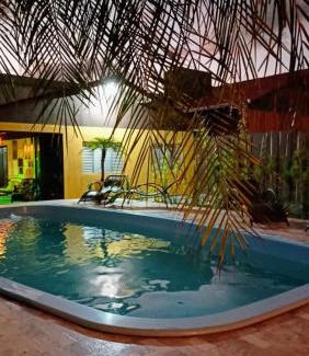 Itapoa Casa | Refúgio Família Rossett em Itapoá - Casa fantástica c piscina p 18 pessoas