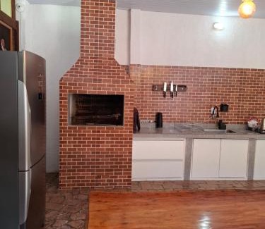 Guaratuba Casa | Refúgio Natural com Praia Paradisíaca a 300m