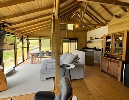 Itaipava Chalet De Esquí | Refúgio Rural | Chalé de Luxo | Jacuzzi e Lareira