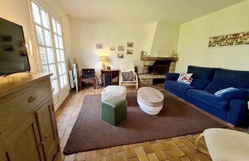 Arzon Villa | REF 020 Maison 5 chambres proche plage et Port du Crouesty à louer pour les vacances