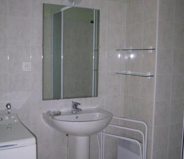 Arzon Apartamento | REF 088 Appartement T2 vue port Crouesty proche commerces