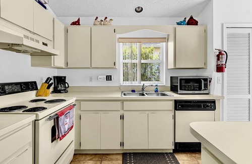 Lindfields Villa | Ref 34. Stunning villa with pool. Lindfields Near Disney