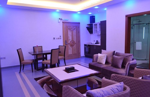 Al-Rawdah Apartamento | Refal Homes
