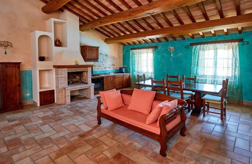Uncinano Otro | El lugar perfecto para visitar Umbría - Emerald Apartment