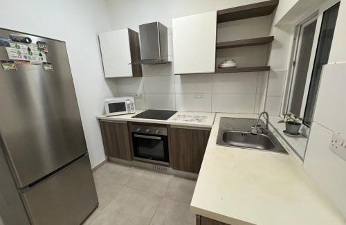 Tower Road Apartamento | Refined beachfront apartment